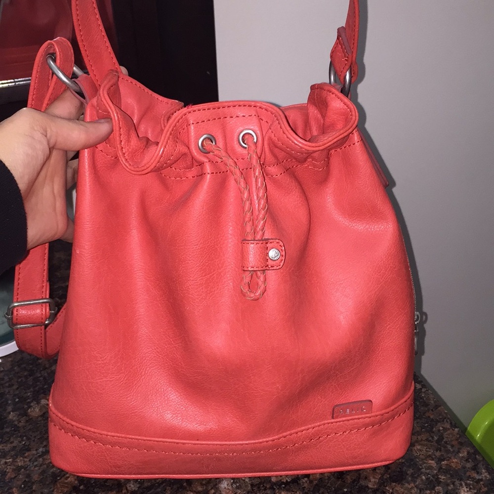 Cross body purse.